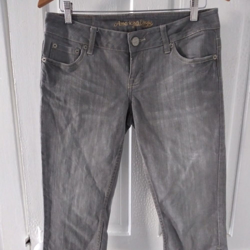 American Eagle Cropped Jeans